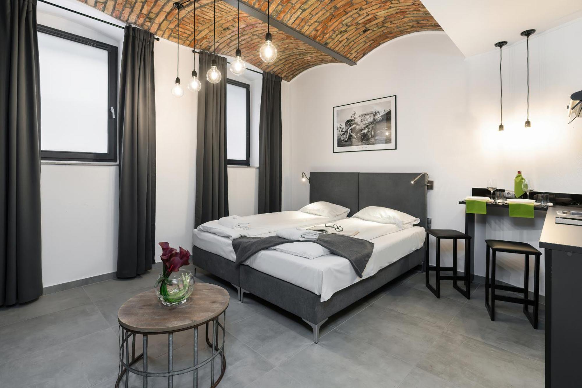 Level -1 Loft Apartments City Center By Renters Poznań Exterior foto
